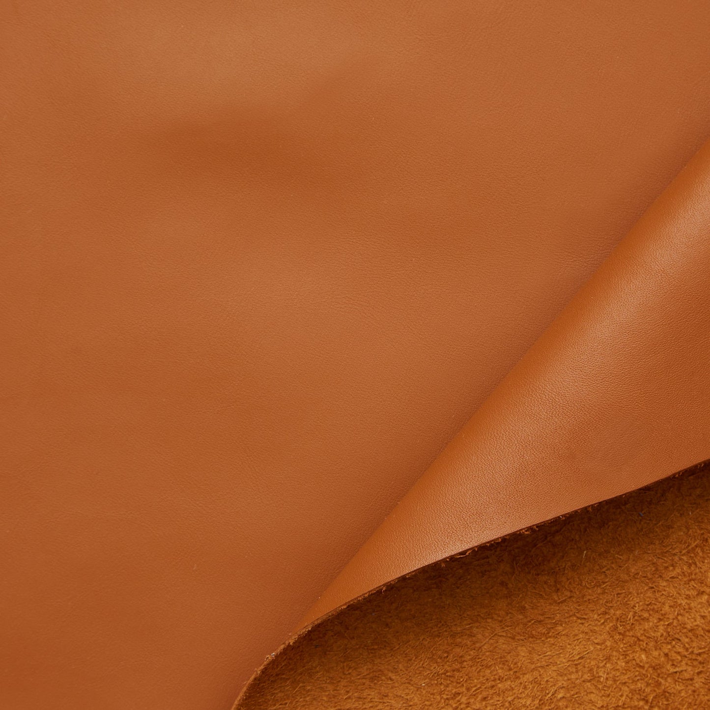 C24BC0015 | Full Grain Supple Mat Cow